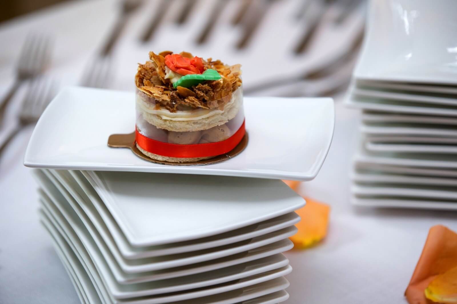 cake-dessert-wedding-cupcake-wedding-cake (1)